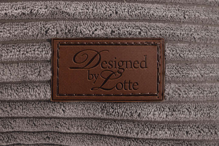 Designed by Lotte Hundeliegebett "Ribbed"